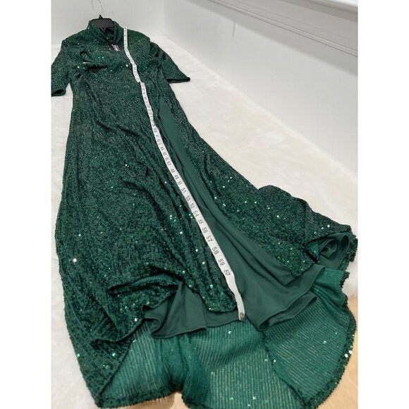 La Femme Size 10 Sequin Long Sleeve Back Cutout Gown Emerald Green *Thread Pull* - Picture 8 of 14